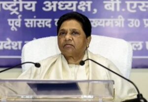 BSP सुप्रीमो मायावती ने प्रयागराज विवाद पर राजनीतिक एंट्री की, यूपी की योगी सरकार को बड़ी चेतावनी दी। By Ankit Singh